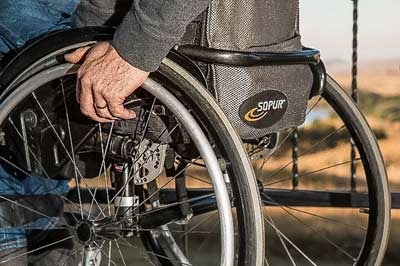 Rollstuhl, Berufsunfähigkeitsversicherung